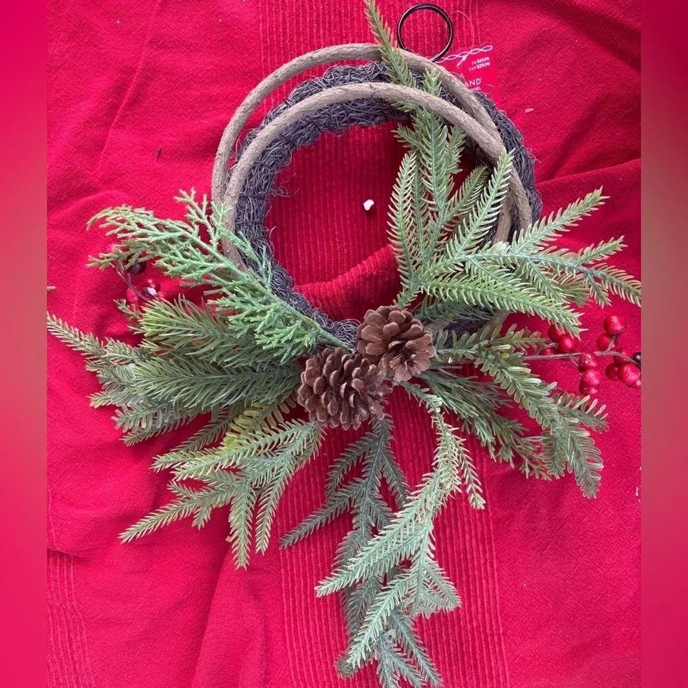 NWT set of 5 faux pine & cedar mix with red berry Christmas wreaths bundle